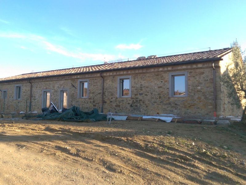 Ristrutturazione e cambio di destinazione d’uso di fabbricato ex agricolo. Progettazione, Direzione Lavori e Sicurezza delle opere architettoniche e strutturali.